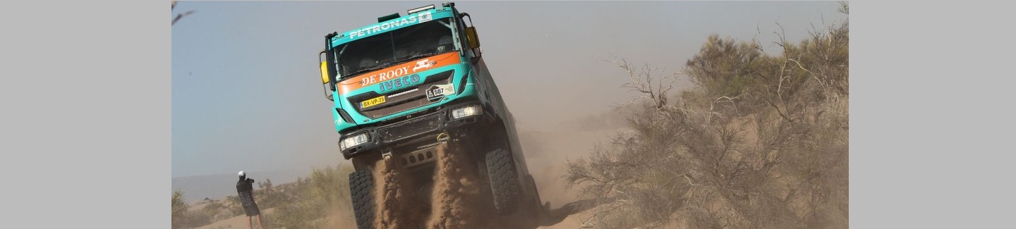 Dakar 2014 : Iveco e De Rooy sempre alla guida della classifica dopo una quinta tappa molto faticosa